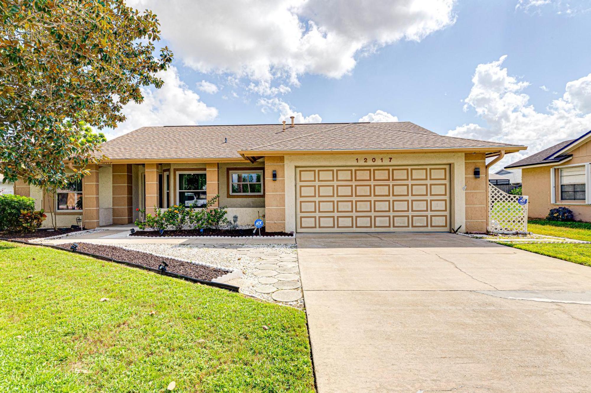 Сasa de vacaciones Beautiful Home, Centrally Located To Parks With Pool
